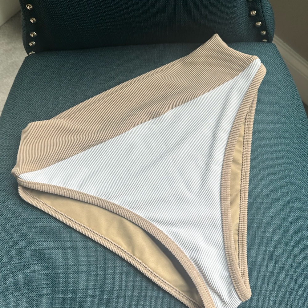 LainSnow Sand and White Kiawah Bottom - Coconut 🥥